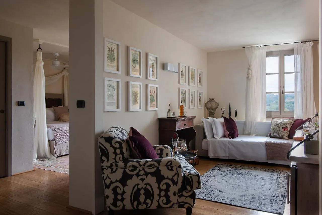 La Moscadella Hotel Castelmuzio 3*,