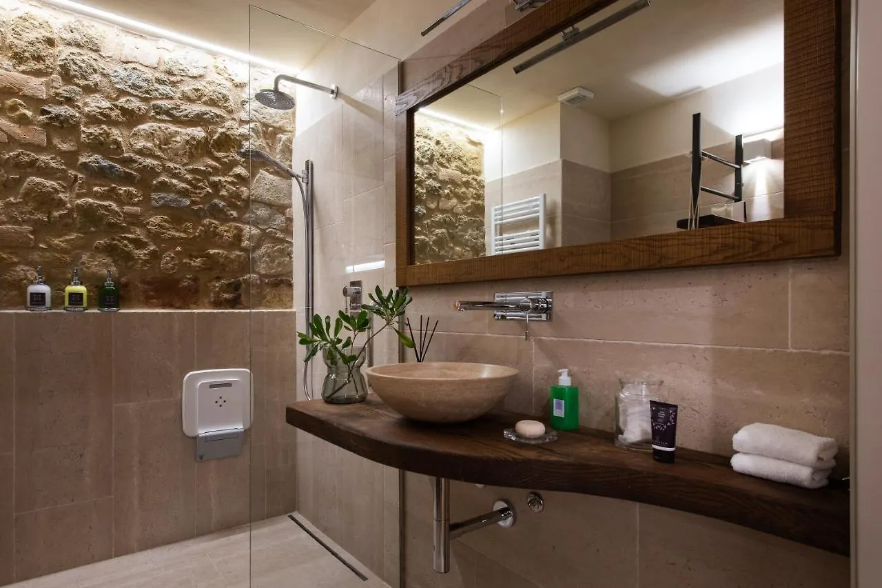 La Moscadella Hotel Castelmuzio 3*,  Italy
